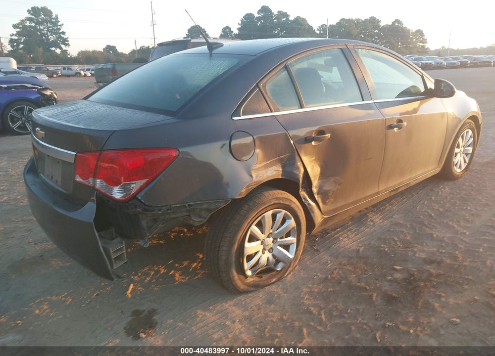 2011 CHEVROLET CRUZE LS VIN: 1G1PC5SH2B7227148
