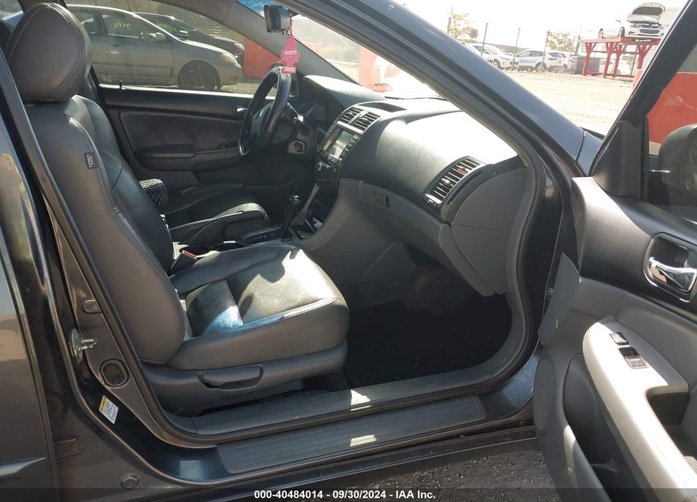 2005 HONDA ACCORD 2.4 EX VIN: 1HGCM56735A076432