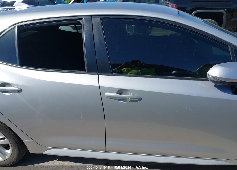 2022 TOYOTA COROLLA SE VIN: JTND4MBE5N3158888