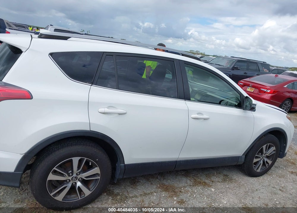 2017 TOYOTA RAV4 XLE VIN: JTMWFREV4HJ123100