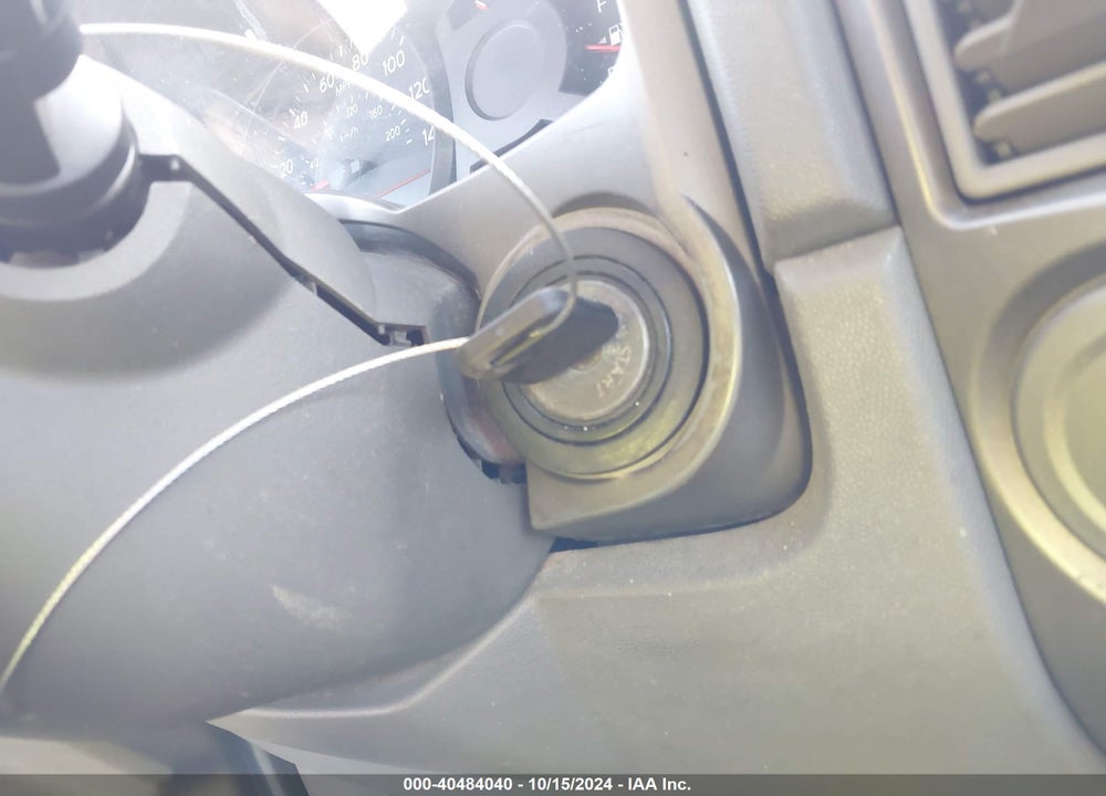 2005 NISSAN TITAN SE VIN: 1N6BA06A55N576468