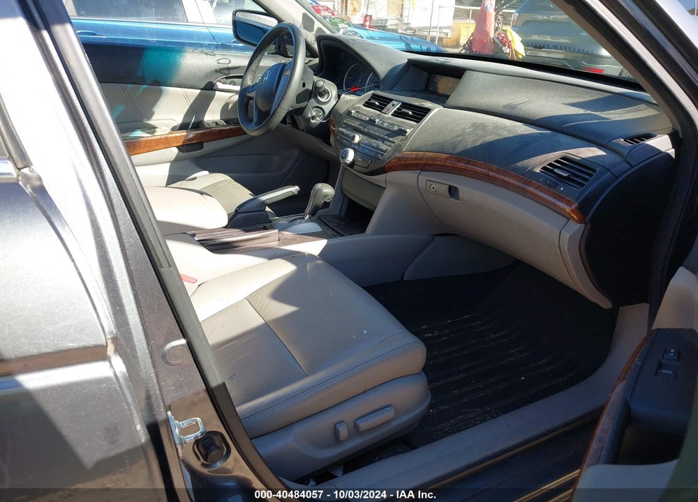 2011 HONDA ACCORD 3.5 EX-L VIN: 1HGCP3F82BA026718