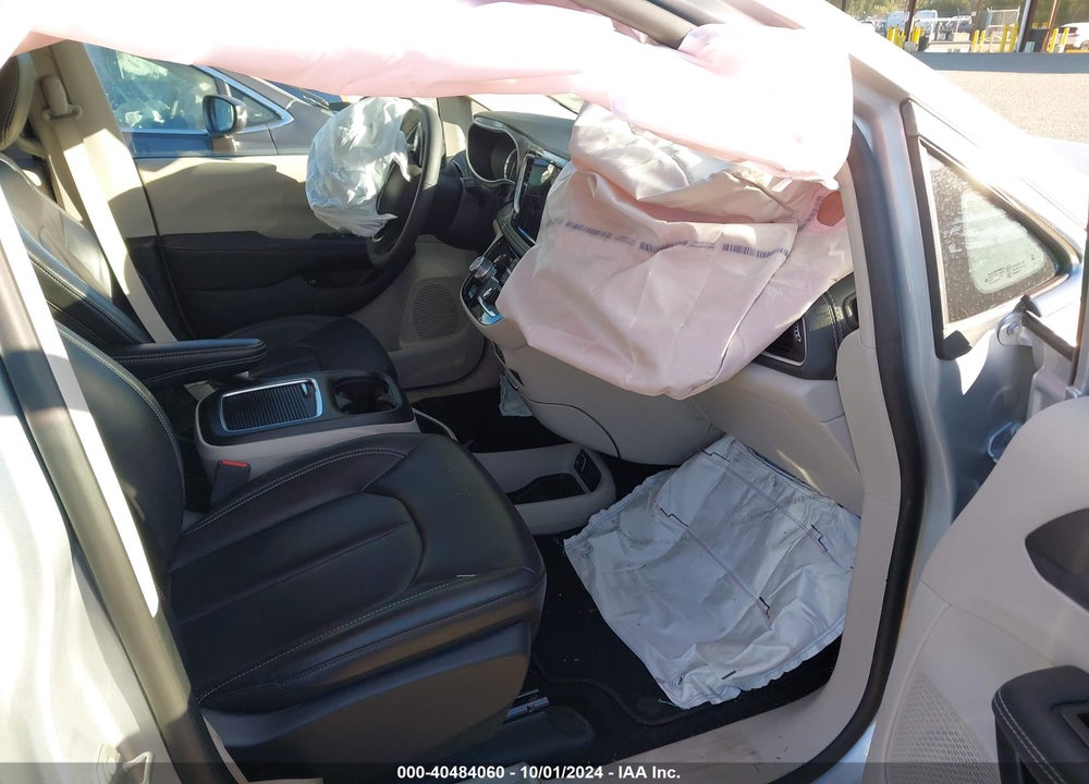 2023 CHRYSLER PACIFICA HYBRID TOURING L VIN: 2C4RC1L74PR618290