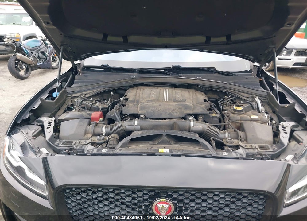 2017 JAGUAR F-PACE 35T R-SPORT VIN: SADCL2BV8HA495194