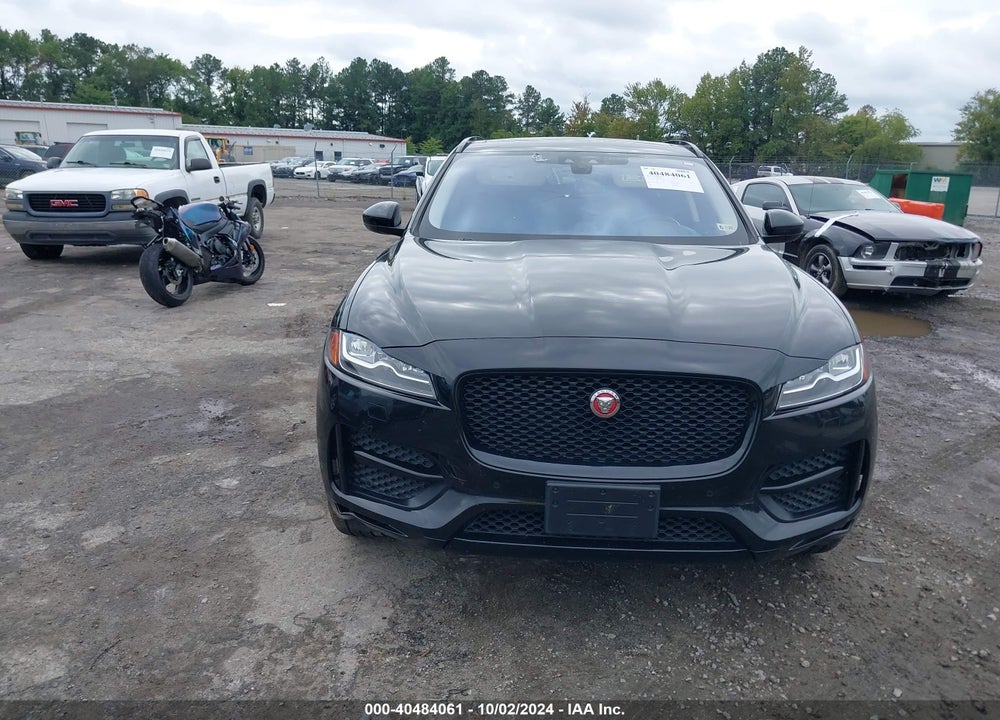 2017 JAGUAR F-PACE 35T R-SPORT VIN: SADCL2BV8HA495194