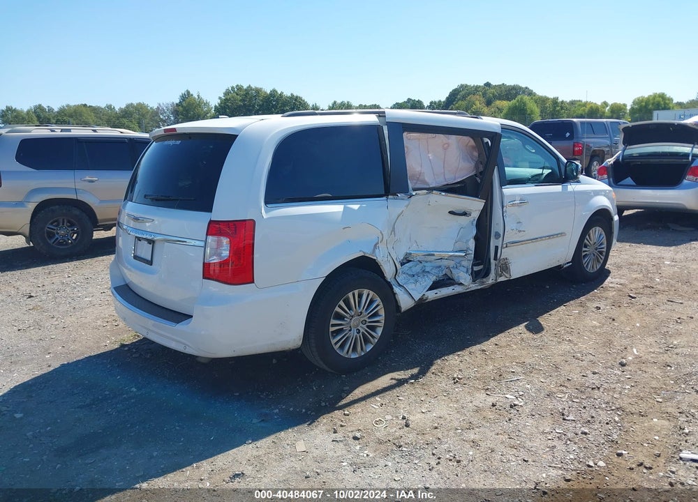 2016 CHRYSLER TOWN & COUNTRY TOURING-L ANNIVERSARY EDITION VIN: 2C4RC1CG0GR121592