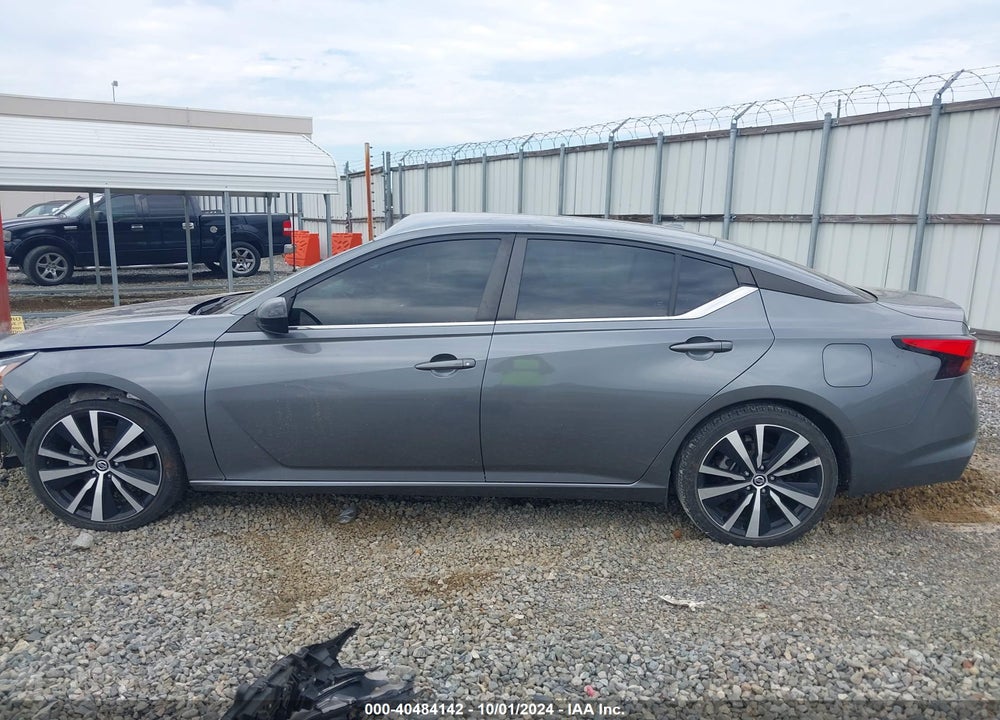 2022 NISSAN ALTIMA SR FWD VIN: 1N4BL4CV3NN329516