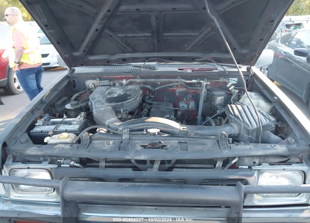 1994 NISSAN TRUCK XE VIN: 1N6SD11Y1RC302946