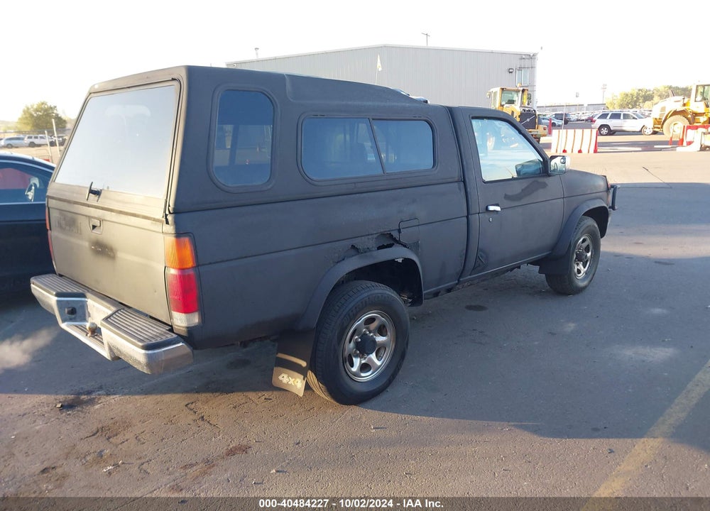 1994 NISSAN TRUCK XE VIN: 1N6SD11Y1RC302946