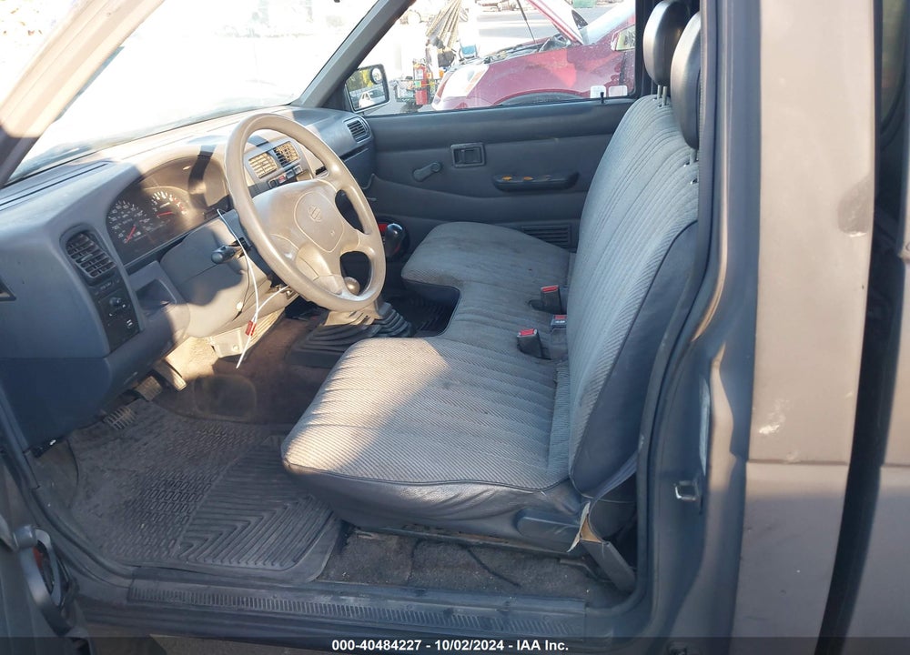 1994 NISSAN TRUCK XE VIN: 1N6SD11Y1RC302946