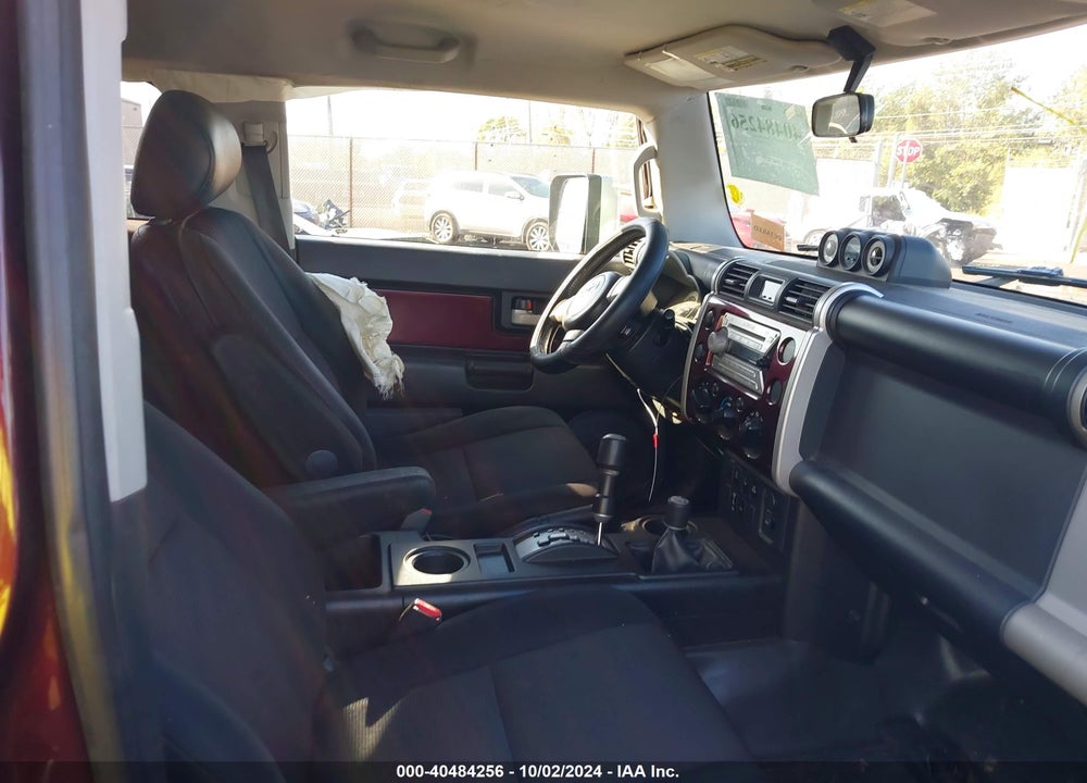 2007 TOYOTA FJ CRUISER VIN: JTEBU11FX70058919