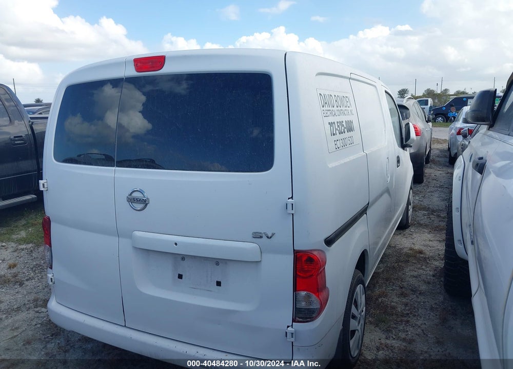 2015 NISSAN NV200 SV VIN: 3N6CM0KN5FK708706