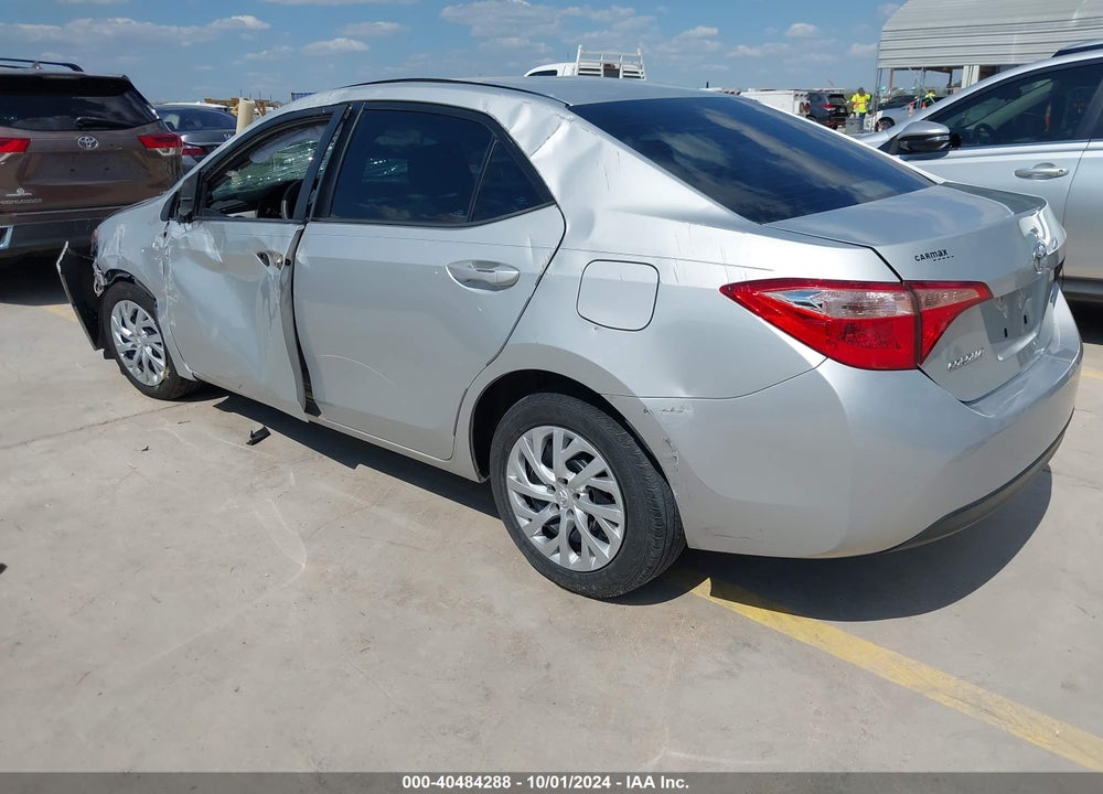 2018 TOYOTA COROLLA LE VIN: 5YFBURHE9JP834003