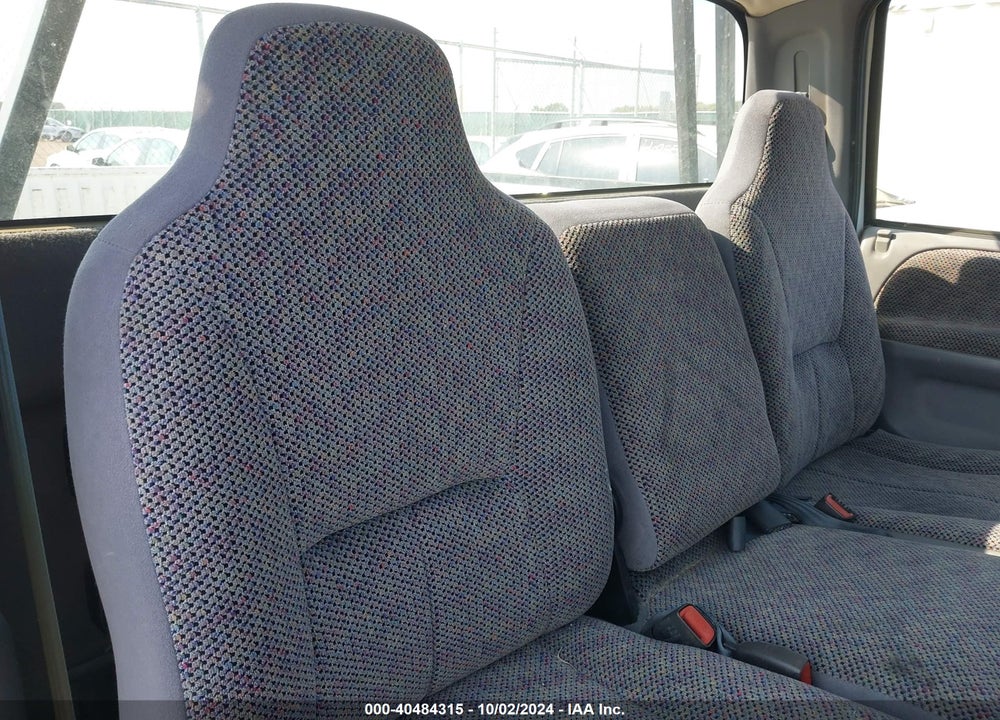 1998 DODGE RAM 1500 ST VIN: 1B7HF16Z0WS540863