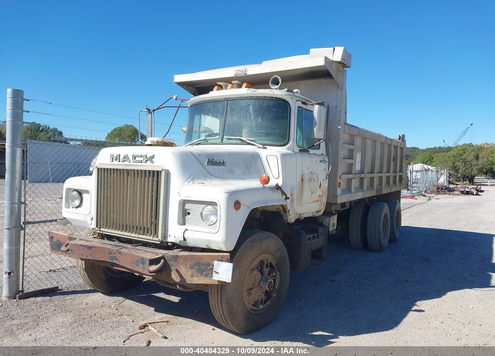 1986 MACK 600 DM600 VIN: 1M2B183C2GA001158