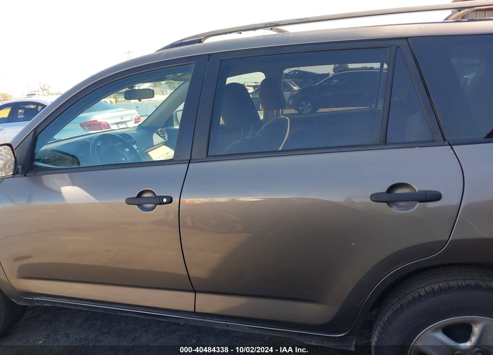 2009 TOYOTA RAV4 VIN: JTMZF33V895002562