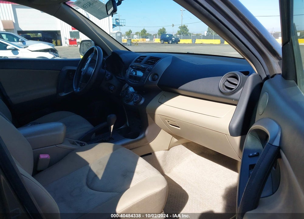 2009 TOYOTA RAV4 VIN: JTMZF33V895002562