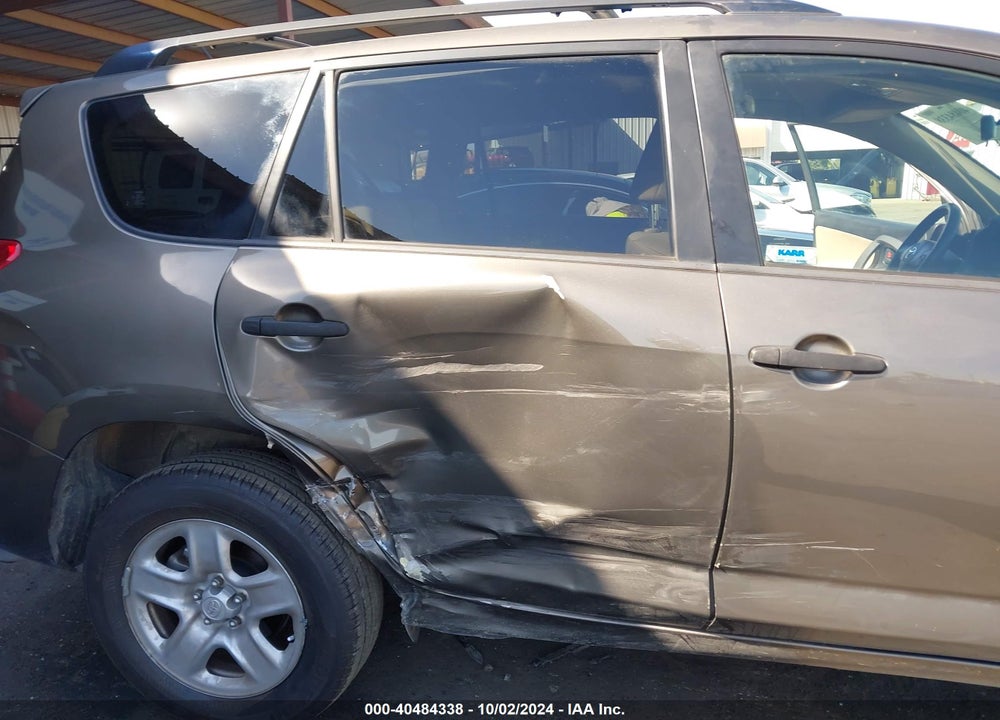 2009 TOYOTA RAV4 VIN: JTMZF33V895002562