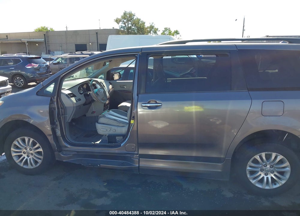 2012 TOYOTA SIENNA XLE V6 8 PASSENGER VIN: 5TDYK3DC0CS264887