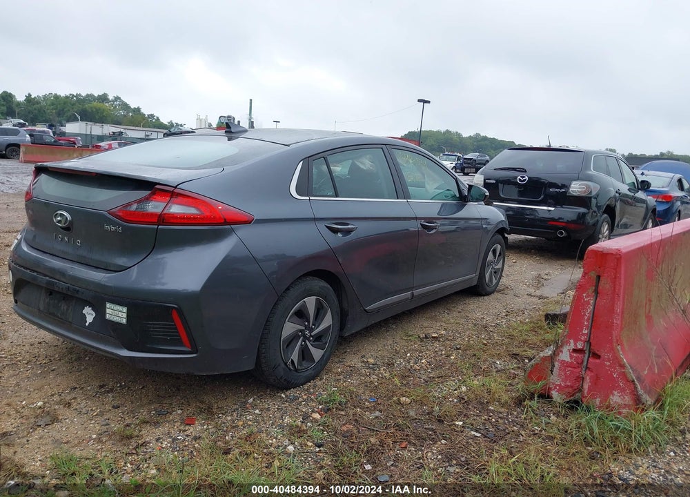 2017 HYUNDAI IONIQ HYBRID SEL VIN: KMHC75LC9HU021439