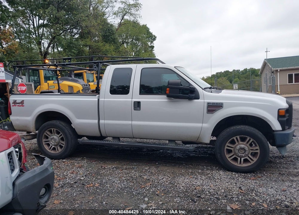 2009 FORD F-250 FX4/LARIAT/XL/XLT VIN: 1FTSX21R39EB19657