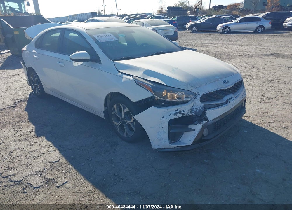 2019 KIA FORTE LXS VIN: 3KPF24AD8KE126274