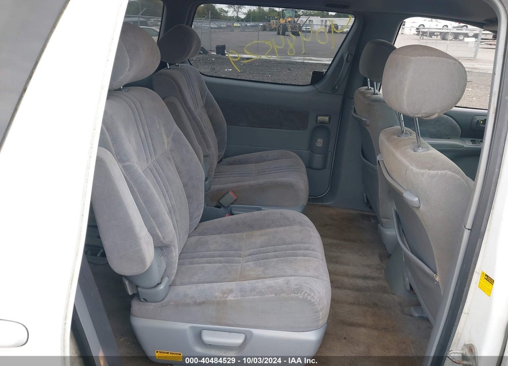 2001 TOYOTA SIENNA LE VIN: 4T3ZF13C51U358869