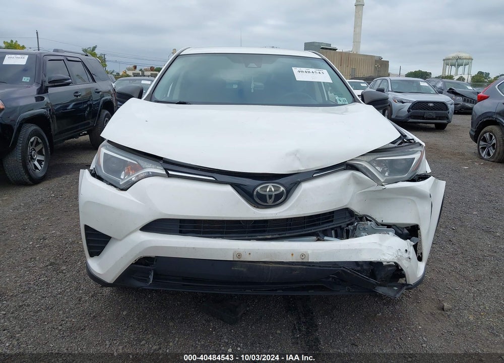 2018 TOYOTA RAV4 LE VIN: 2T3BFREV0JW750964