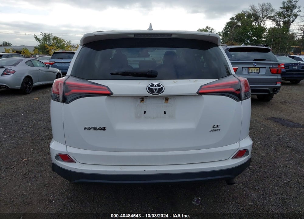 2018 TOYOTA RAV4 LE VIN: 2T3BFREV0JW750964