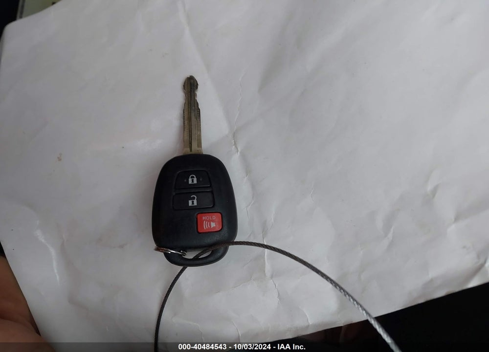 2018 TOYOTA RAV4 LE VIN: 2T3BFREV0JW750964