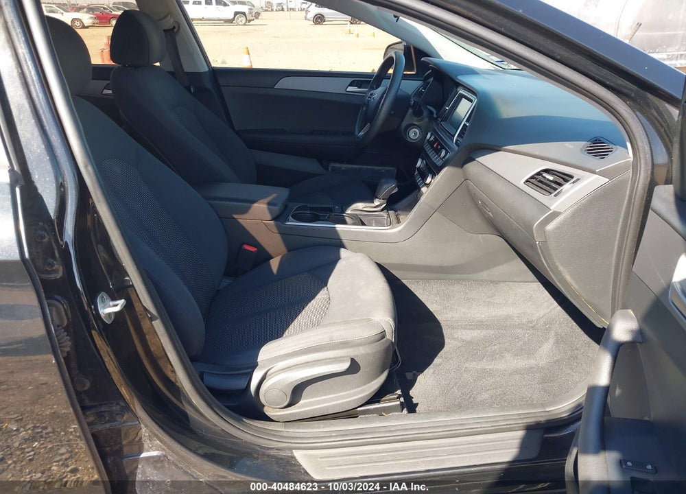 2018 HYUNDAI SONATA SE VIN: 5NPE24AF5JH670559