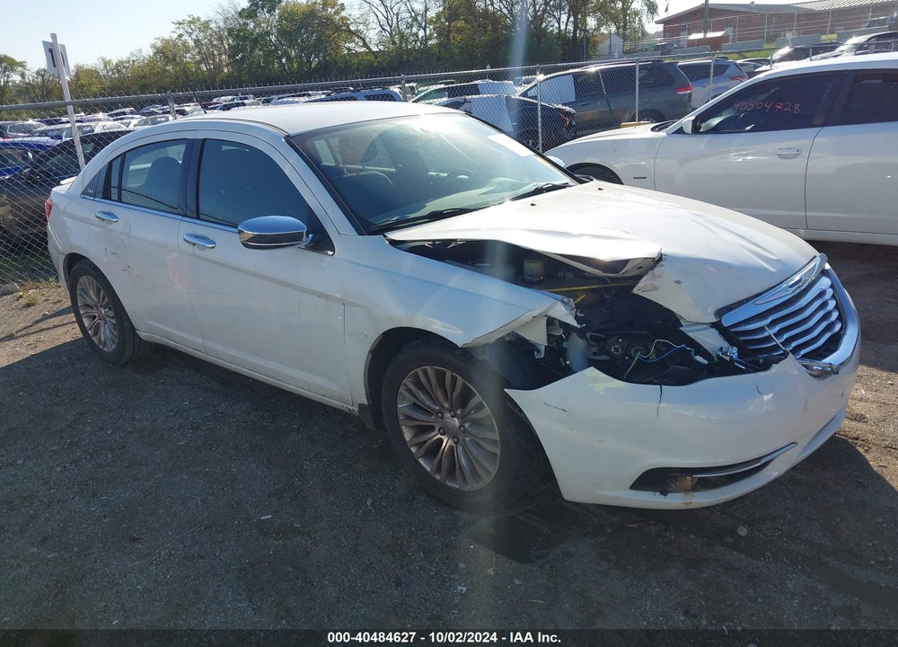 2013 CHRYSLER 200 LIMITED VIN: 1C3CCBCG1DN645682