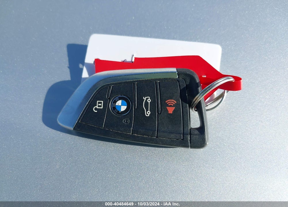 2017 BMW X1 XDRIVE28I VIN: WBXHT3C35H5F68623