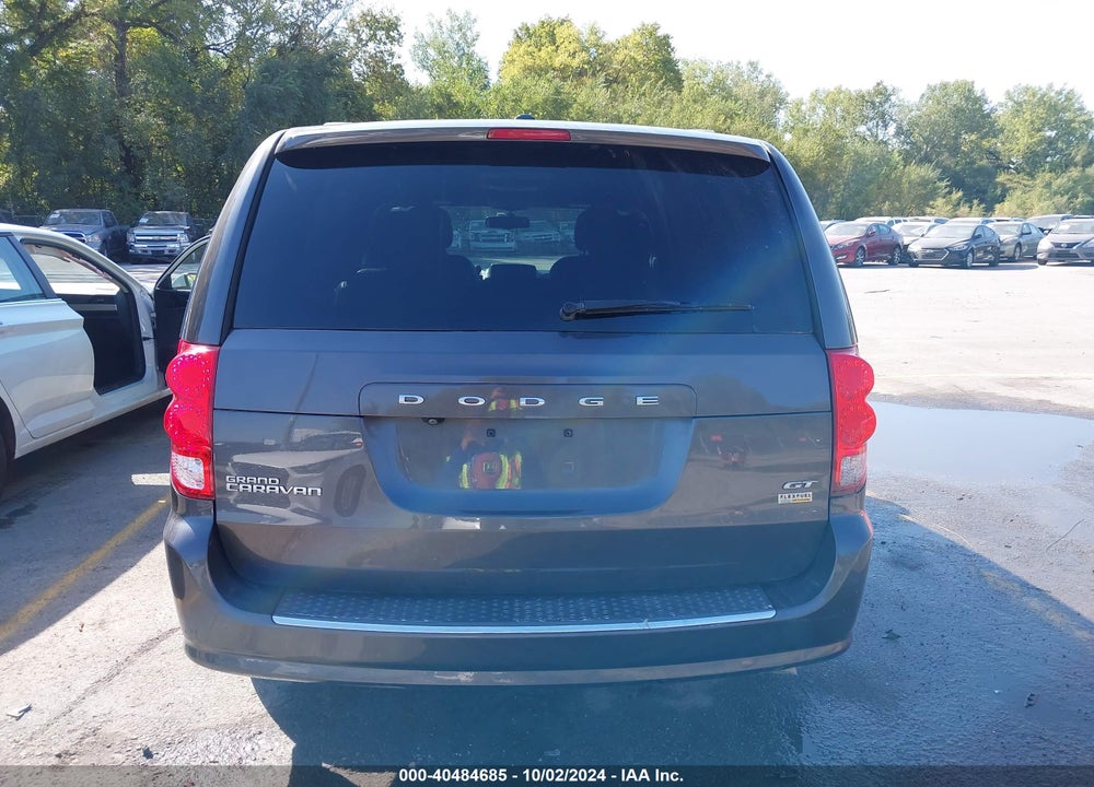 2018 DODGE GRAND CARAVAN GT VIN: 2C4RDGEG3JR200114