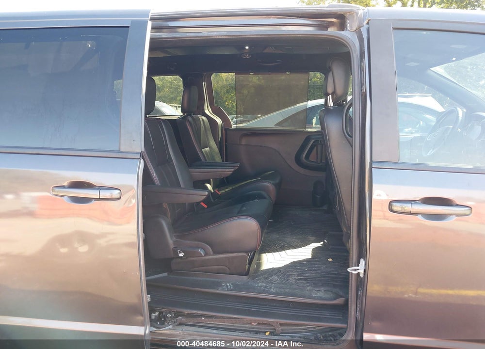2018 DODGE GRAND CARAVAN GT VIN: 2C4RDGEG3JR200114