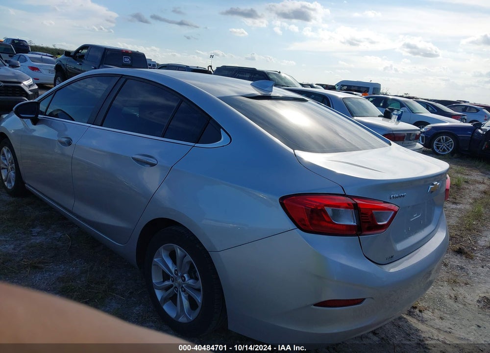 2019 CHEVROLET CRUZE VIN: 1G1BE5SM5K7122735