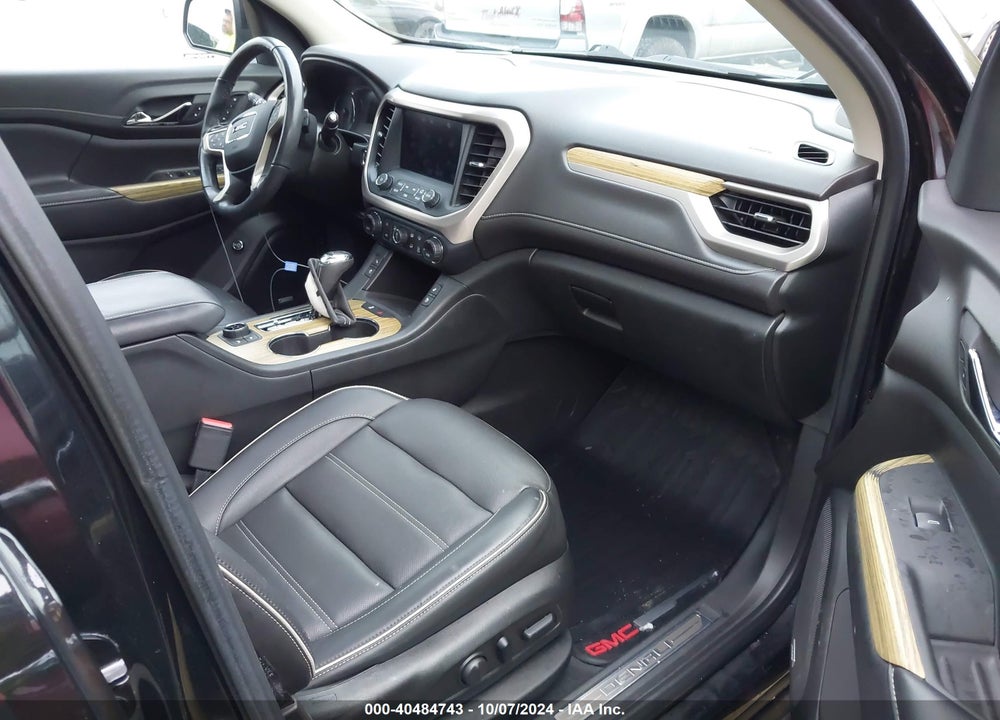 2019 GMC ACADIA DENALI VIN: 1GKKNXLS0KZ121811