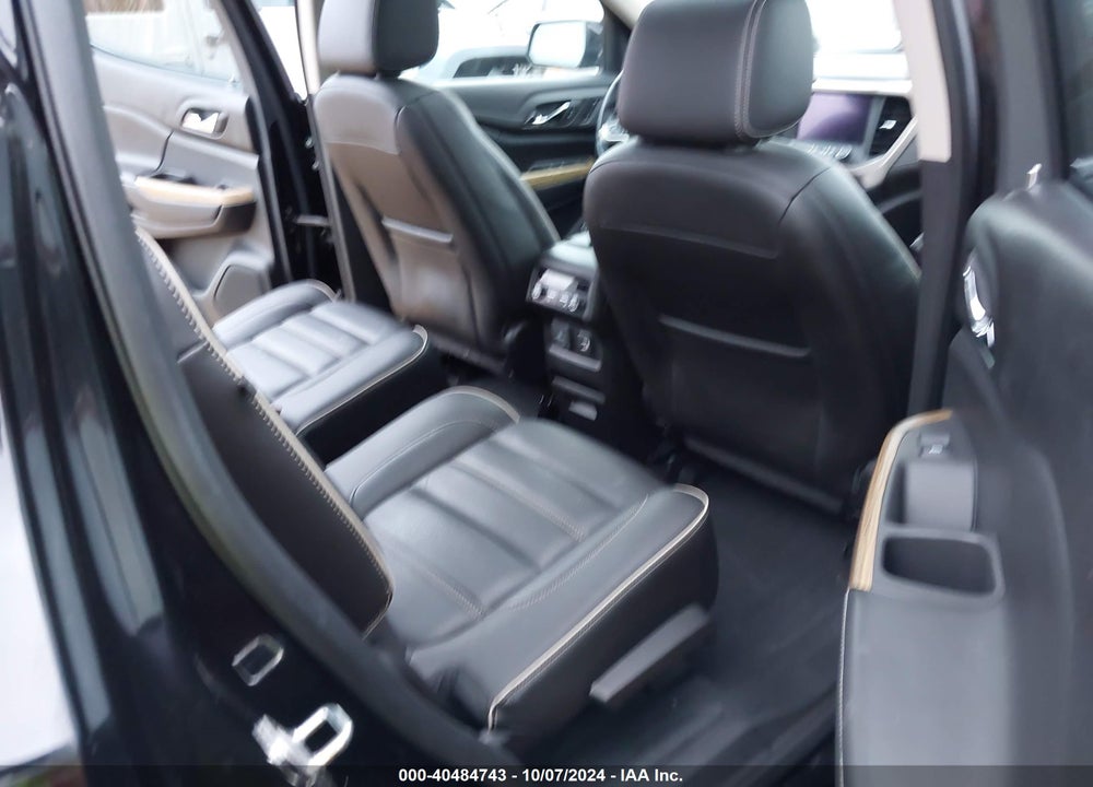 2019 GMC ACADIA DENALI VIN: 1GKKNXLS0KZ121811