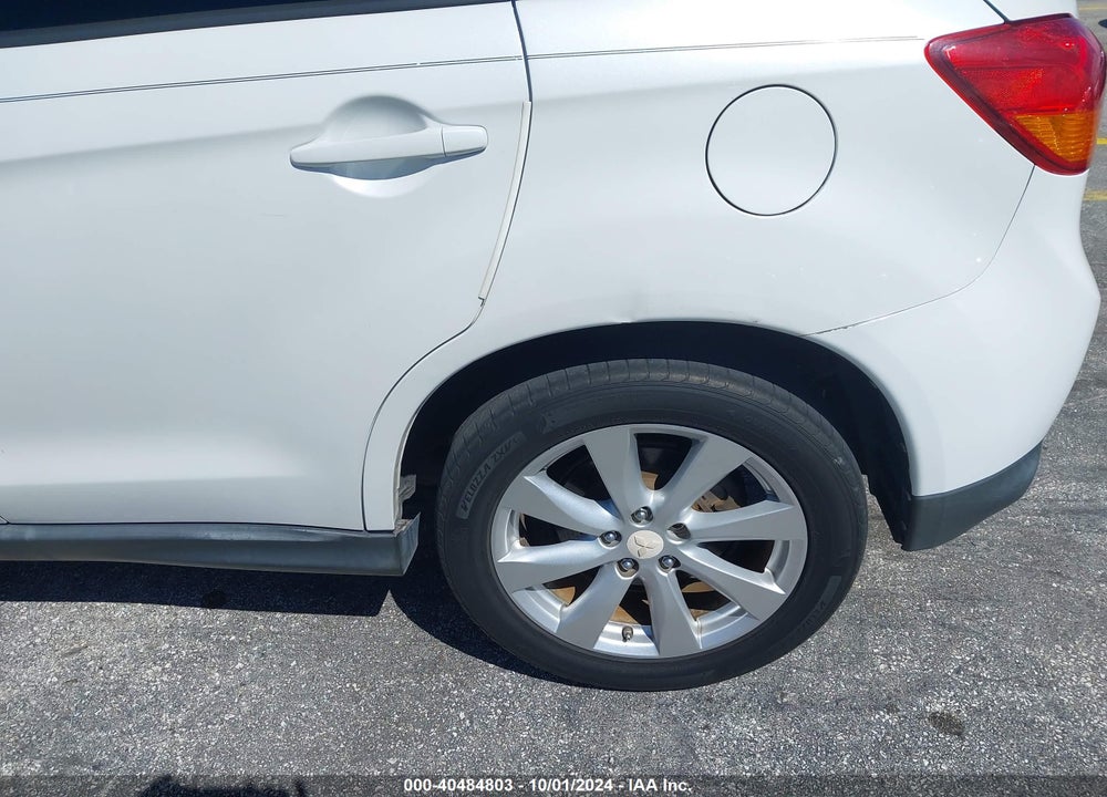 2014 MITSUBISHI OUTLANDER SPORT ES VIN: 4A4AP3AU1EE011790
