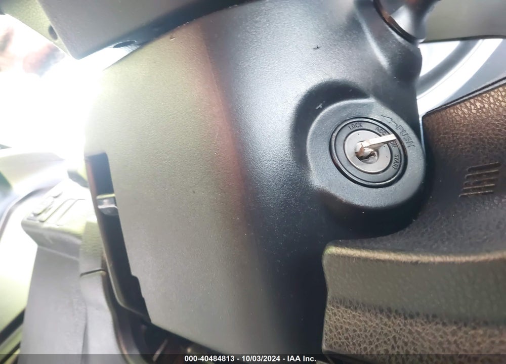 2019 TOYOTA COROLLA LE VIN: 2T1BURHE3KC234627