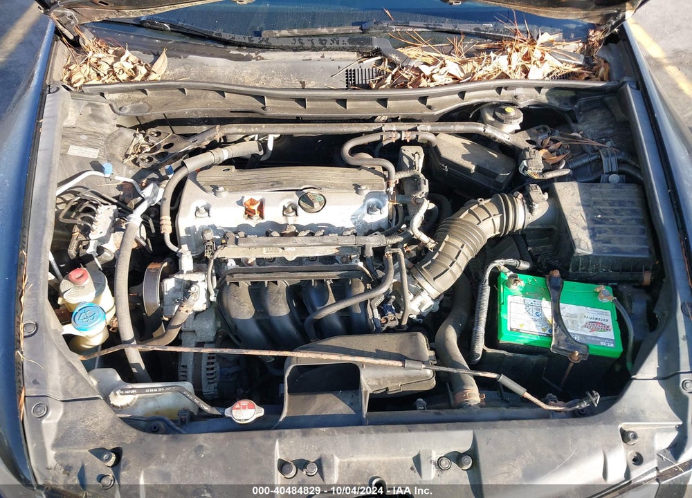 2010 HONDA ACCORD 2.4 EX VIN: 1HGCP2F79AA017417