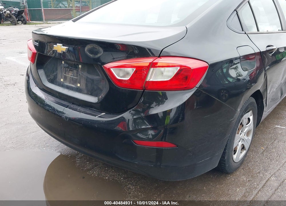 2017 CHEVROLET CRUZE LS AUTO VIN: 1G1BC5SM9H7154263