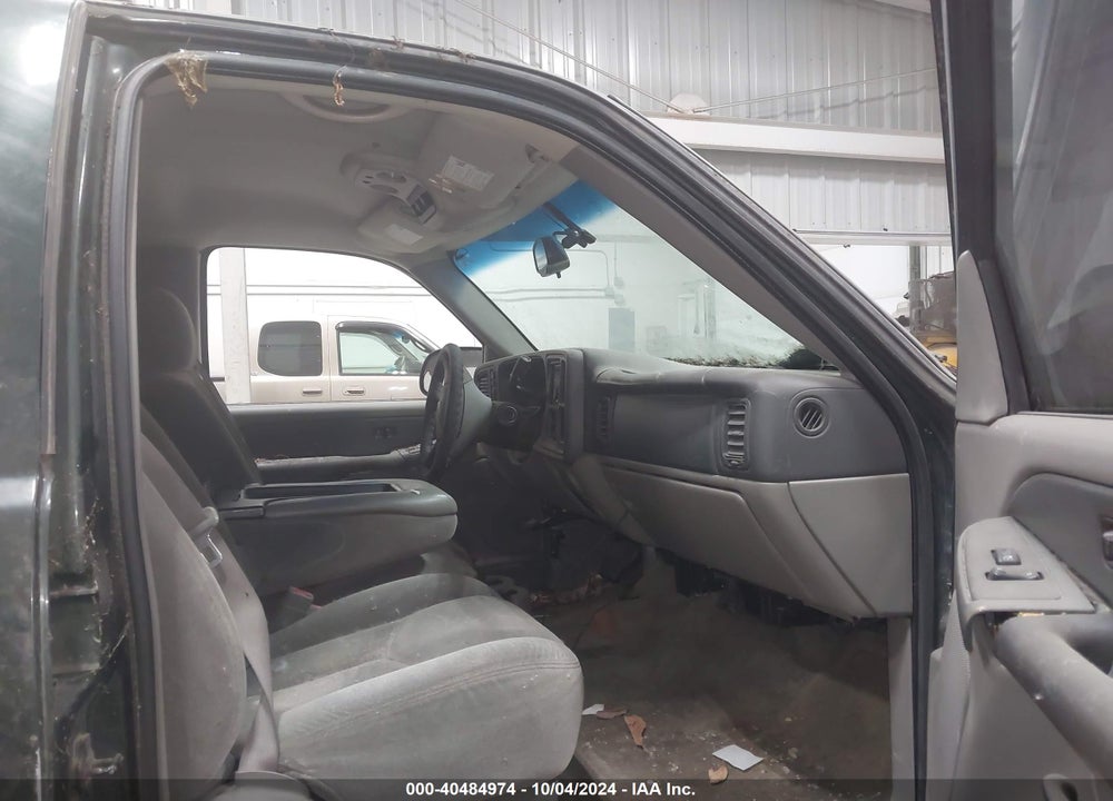 2003 CHEVROLET TAHOE LS VIN: 1GNEK13V83J248256