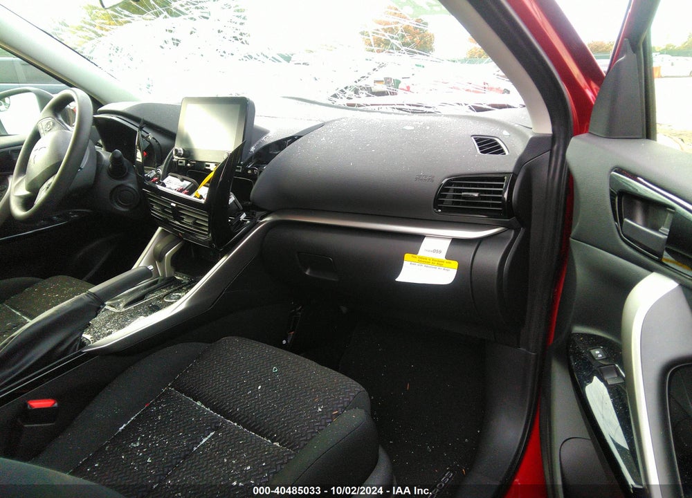 2024 MITSUBISHI ECLIPSE CROSS LE VIN: JA4ATVAA2RZ001850
