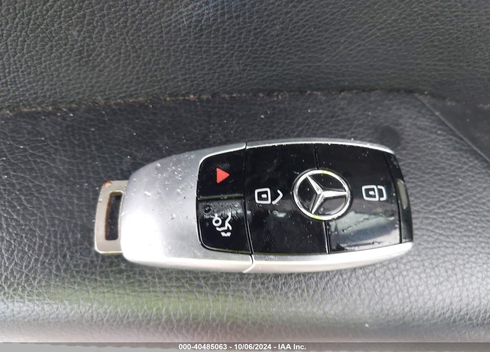 2018 MERCEDES-BENZ E 300 VIN: WDDZF4JB9JA332808