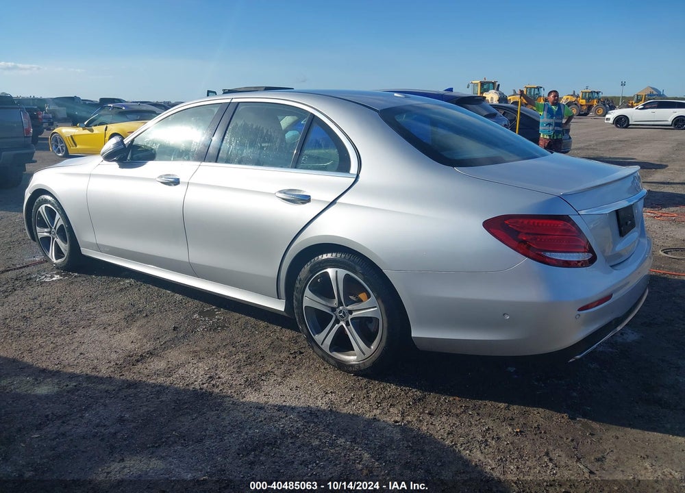 2018 MERCEDES-BENZ E 300 VIN: WDDZF4JB9JA332808