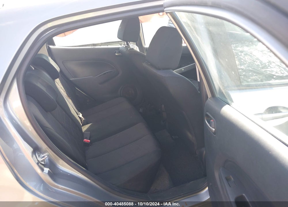 2014 MAZDA 2 SPORT VIN: JM1DE1KZ6E0178894