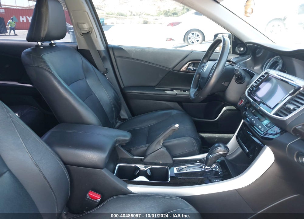 2016 HONDA ACCORD EX-L V-6 VIN: 1HGCR3F06GA001753