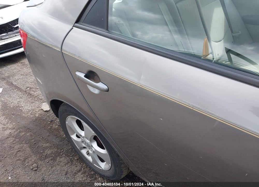 2010 KIA FORTE EX VIN: KNAFU4A22A5258222