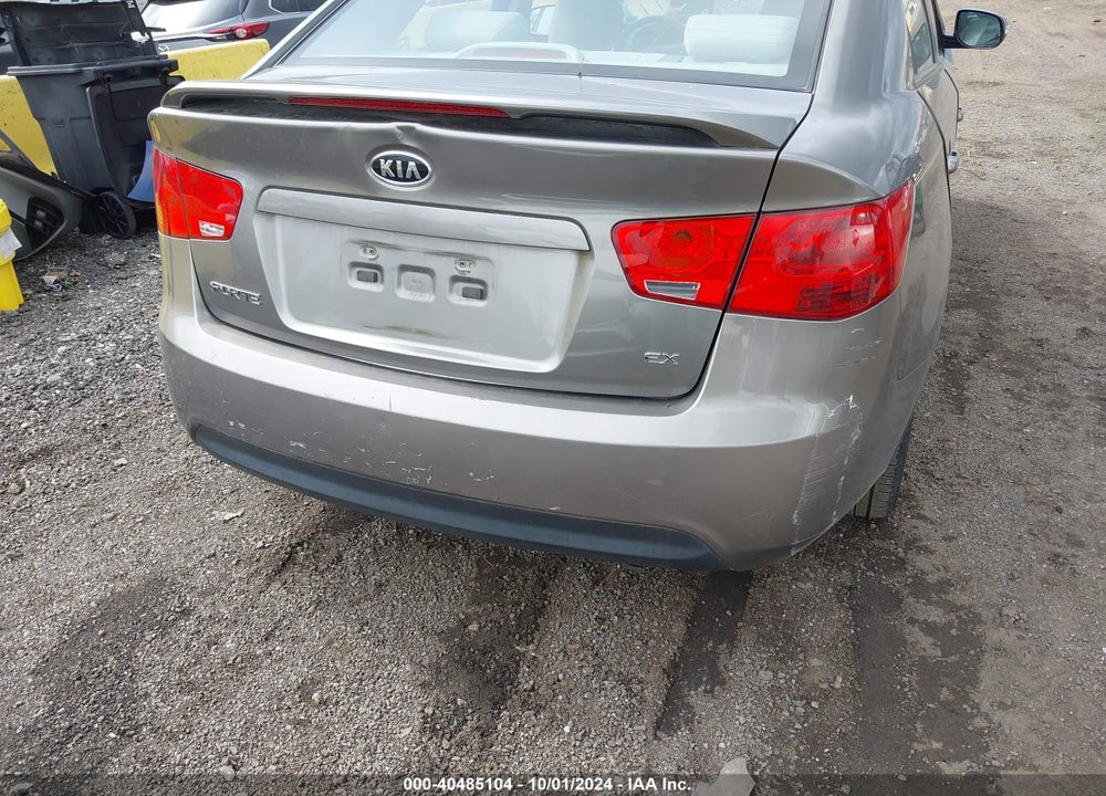2010 KIA FORTE EX VIN: KNAFU4A22A5258222